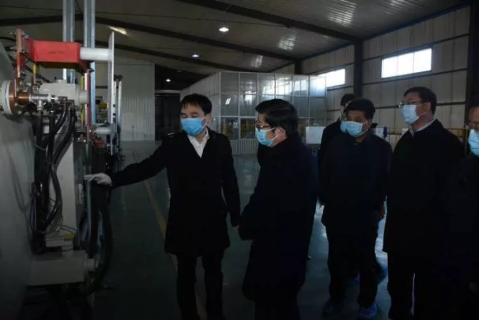 錢三雄在臨城縣調研檢查復工復產復市和疫情防控工作時強調 堅持寓防控于常態化運行之中 確?！皟墒侄加?、兩戰都勝”